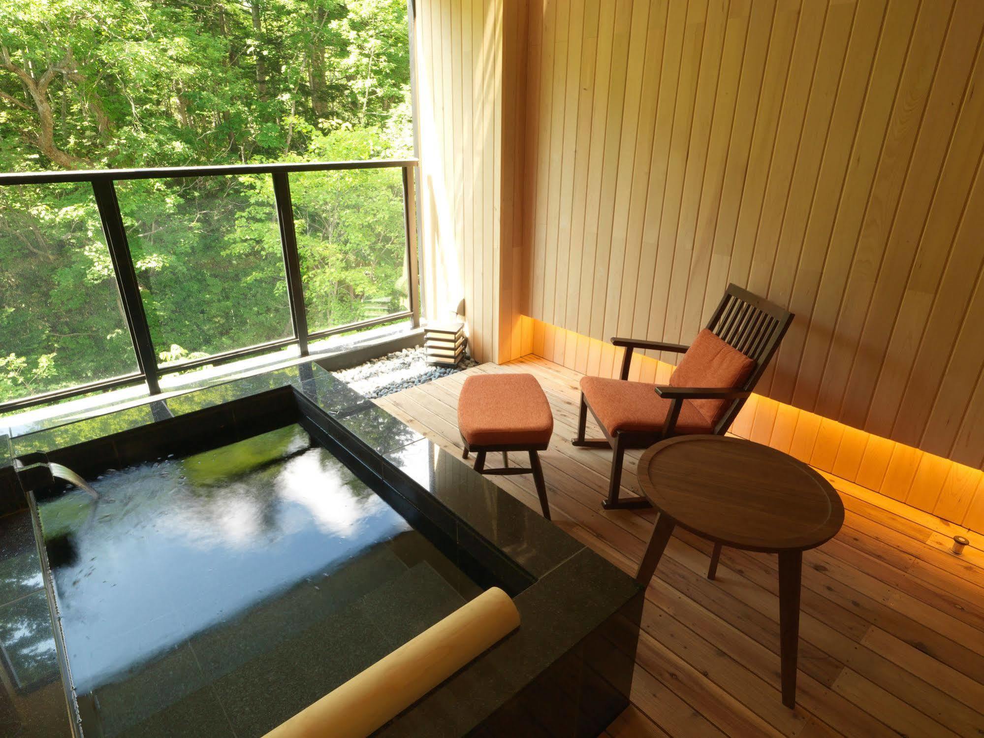 Отель Niseko Konbu Onsen Tsuruga Moku-No-Sho Экстерьер фото