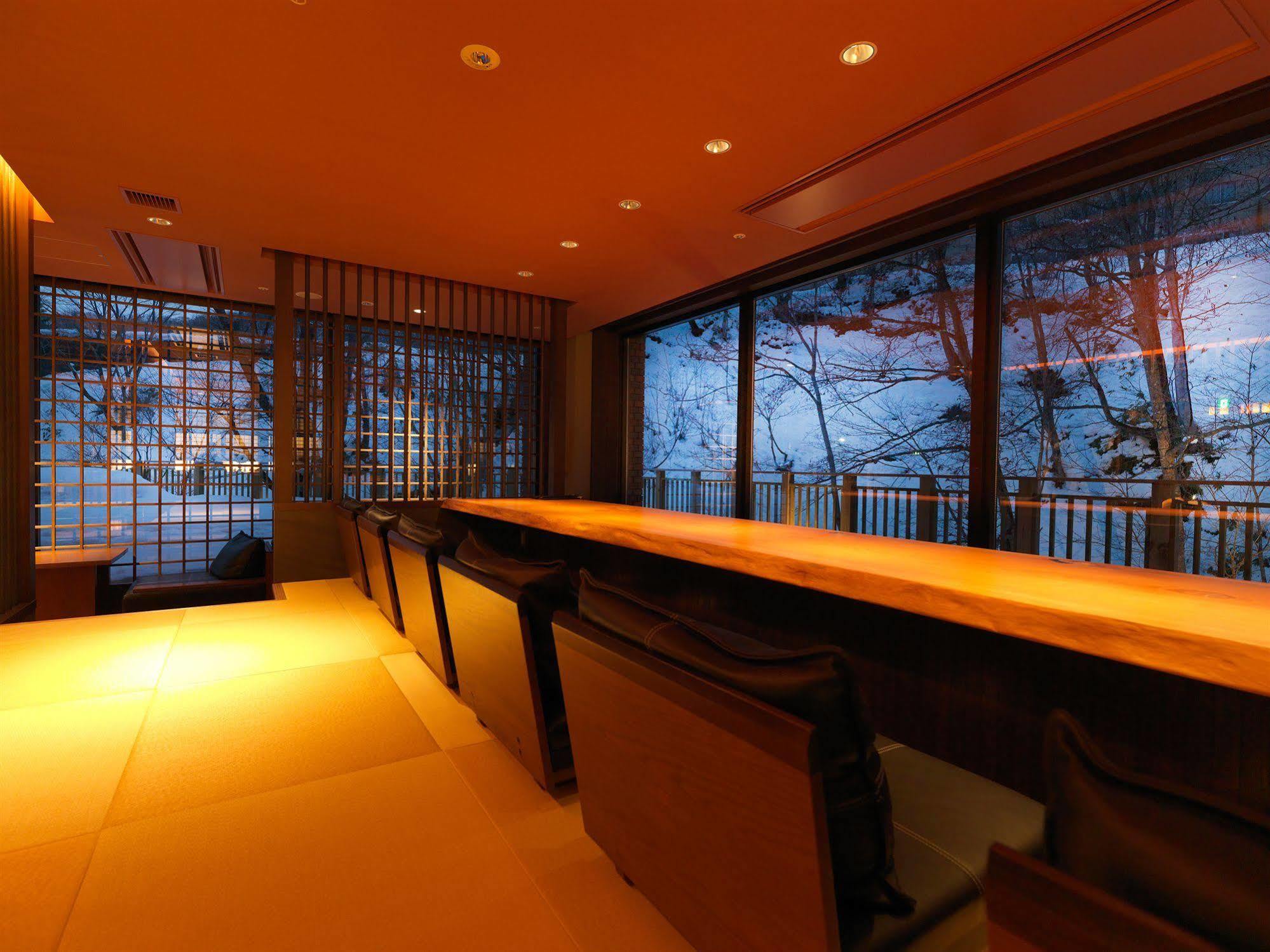 Отель Niseko Konbu Onsen Tsuruga Moku-No-Sho Экстерьер фото