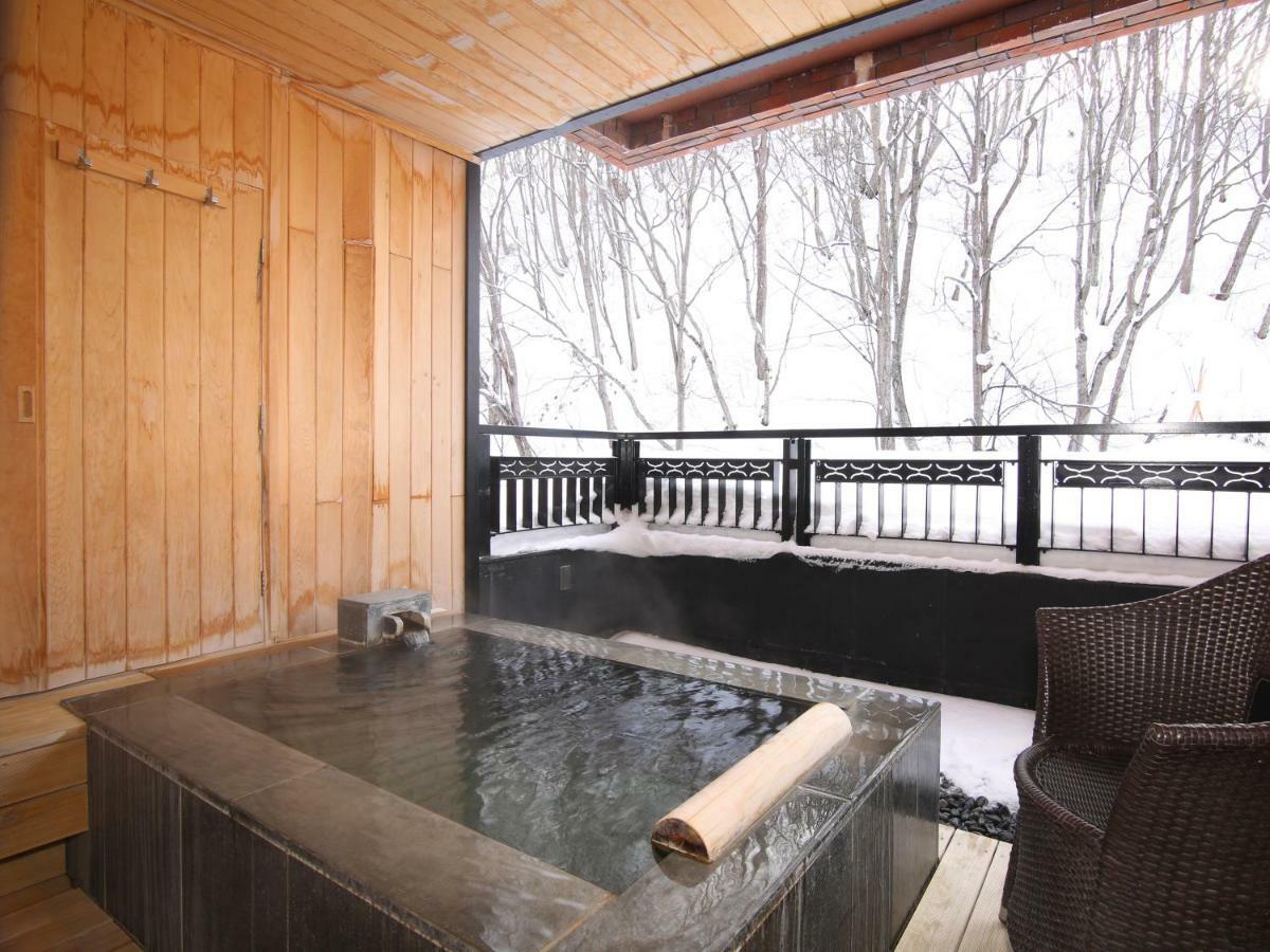 Отель Niseko Konbu Onsen Tsuruga Moku-No-Sho Экстерьер фото