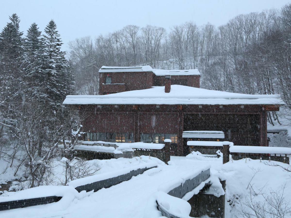 Отель Niseko Konbu Onsen Tsuruga Moku-No-Sho Экстерьер фото